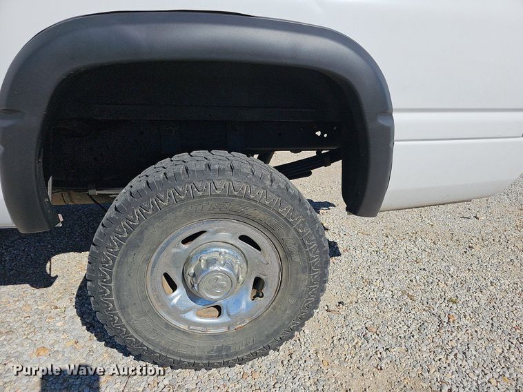 image for item NT9992 1998 Dodge 2500  Club Cab pickup truck