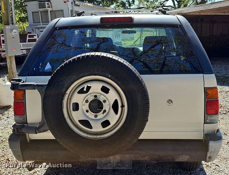 image for item NT9995 1996 Isuzu Rodeo  SUV