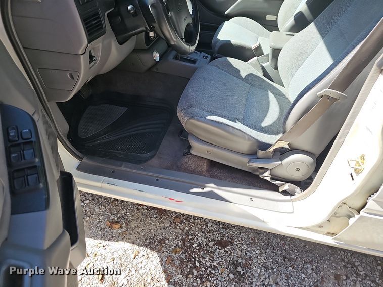 image for item NT9995 1996 Isuzu Rodeo  SUV