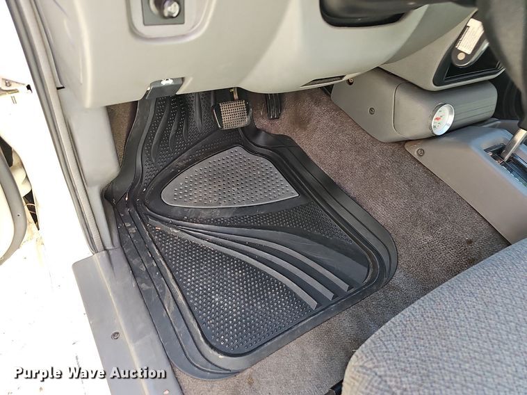 image for item NT9995 1996 Isuzu Rodeo  SUV