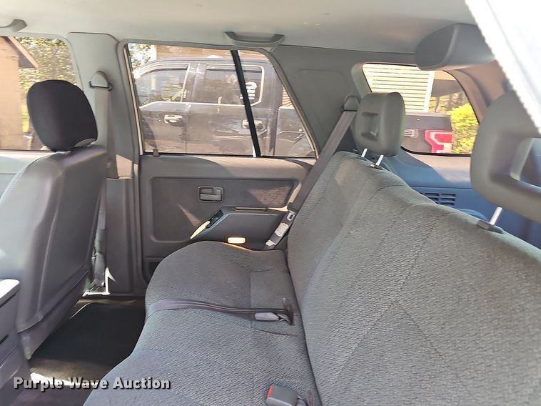 image for item NT9995 1996 Isuzu Rodeo  SUV