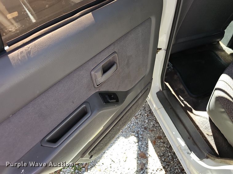 image for item NT9995 1996 Isuzu Rodeo  SUV