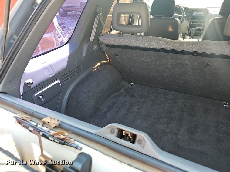 image for item NT9995 1996 Isuzu Rodeo  SUV