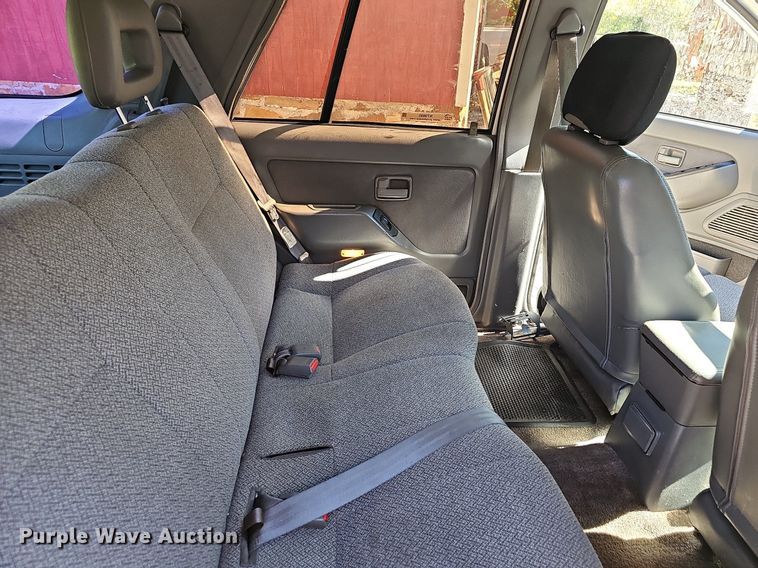 image for item NT9995 1996 Isuzu Rodeo  SUV