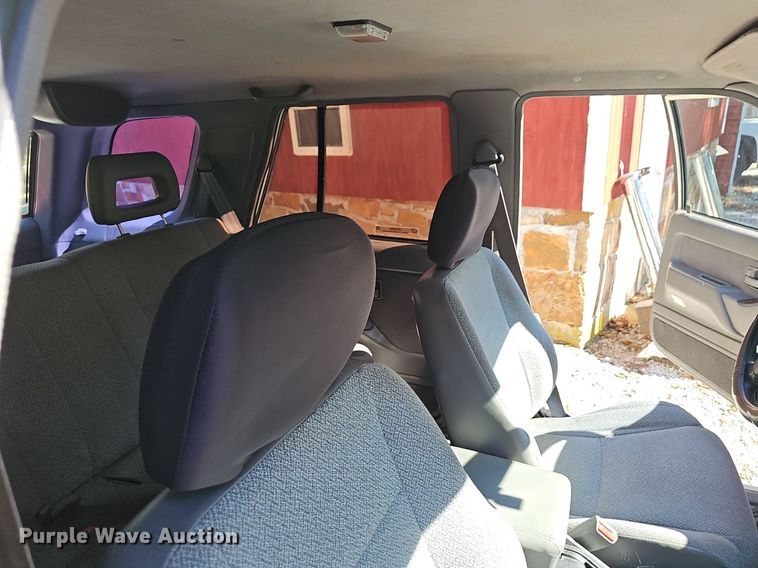 image for item NT9995 1996 Isuzu Rodeo  SUV