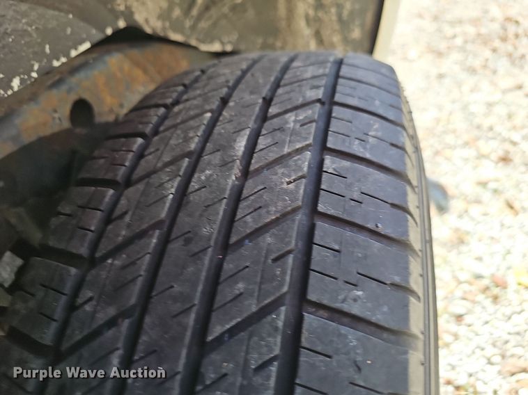 image for item NT9995 1996 Isuzu Rodeo  SUV