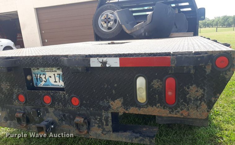 image for item NV9320 2011 Chevrolet Silverado 3500HD  flatbed pickup truck