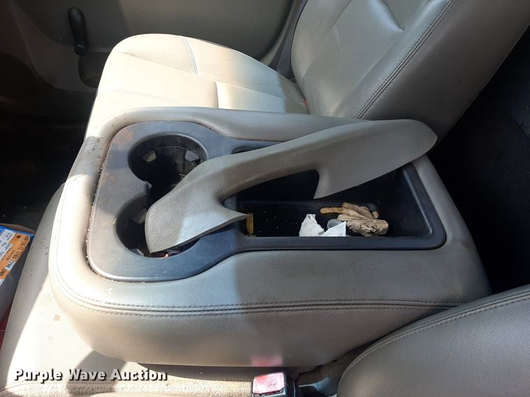 image for item NV9320 2011 Chevrolet Silverado 3500HD  flatbed pickup truck