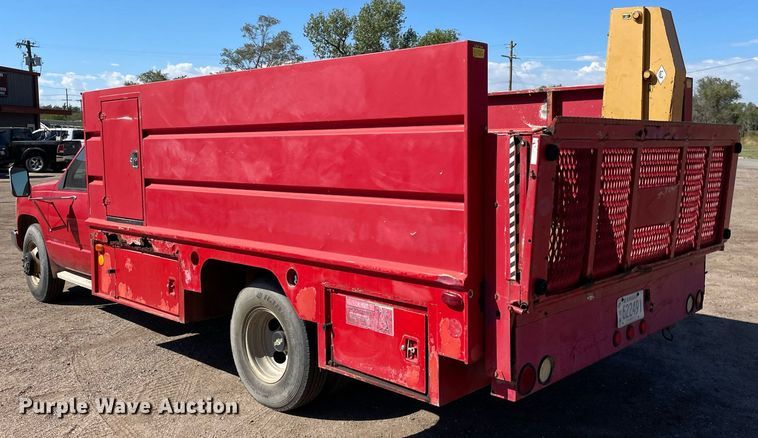 image for item NX9796 1993 Chevrolet C3500  flatbed pickup truck