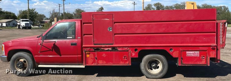 image for item NX9796 1993 Chevrolet C3500  flatbed pickup truck