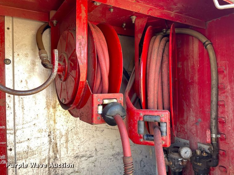 image for item NX9796 1993 Chevrolet C3500  flatbed pickup truck