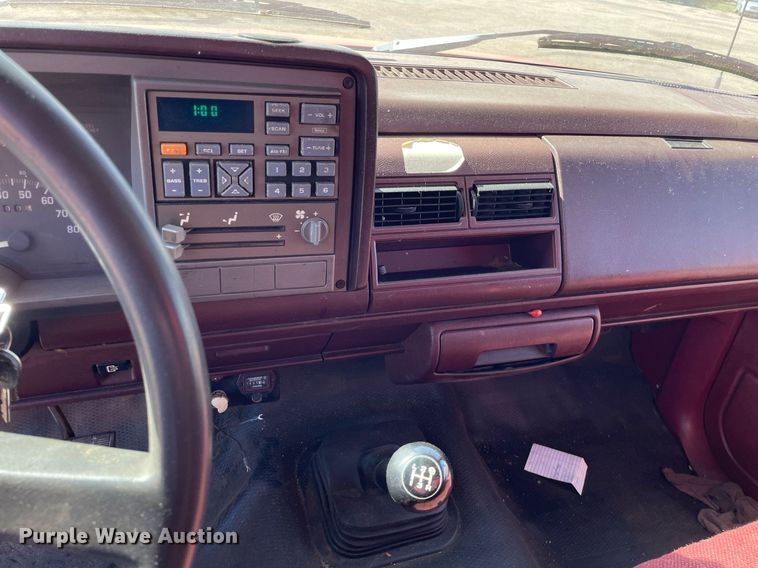 image for item NX9796 1993 Chevrolet C3500  flatbed pickup truck