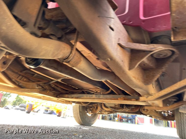 image for item NX9796 1993 Chevrolet C3500  flatbed pickup truck