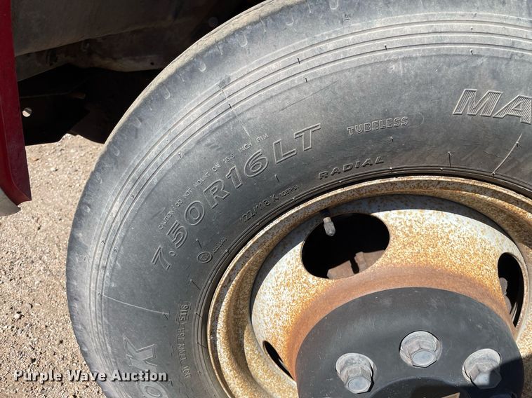 image for item NX9796 1993 Chevrolet C3500  flatbed pickup truck