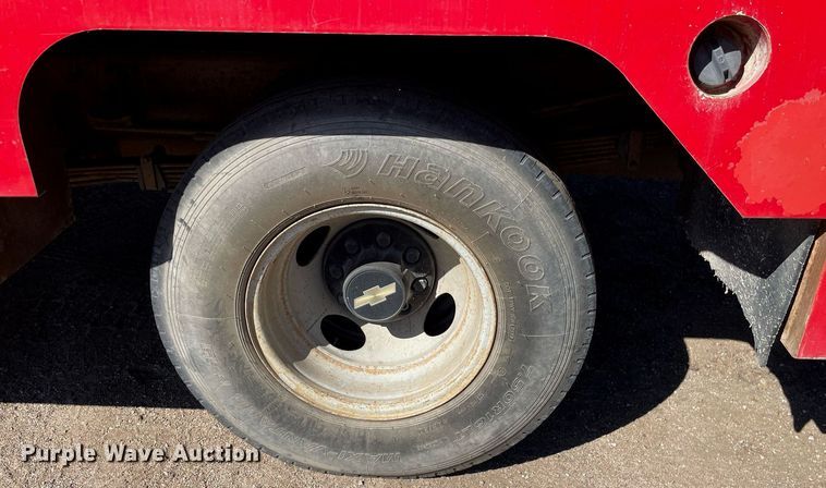 image for item NX9796 1993 Chevrolet C3500  flatbed pickup truck