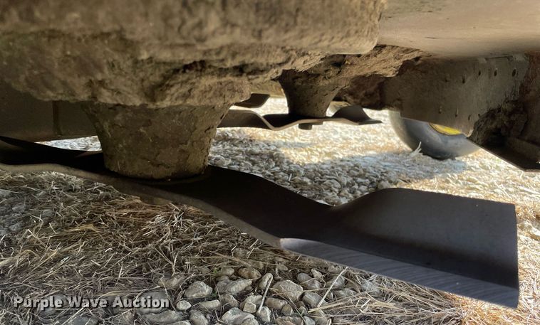 image for item NX9849 John Deere 727A  ZTR lawn mower