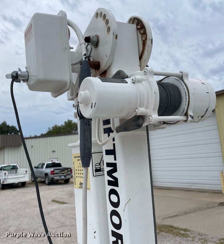 image for item NX9853 2009 Ford F250 Super Duty XL  SuperCab utility bed pickup truck