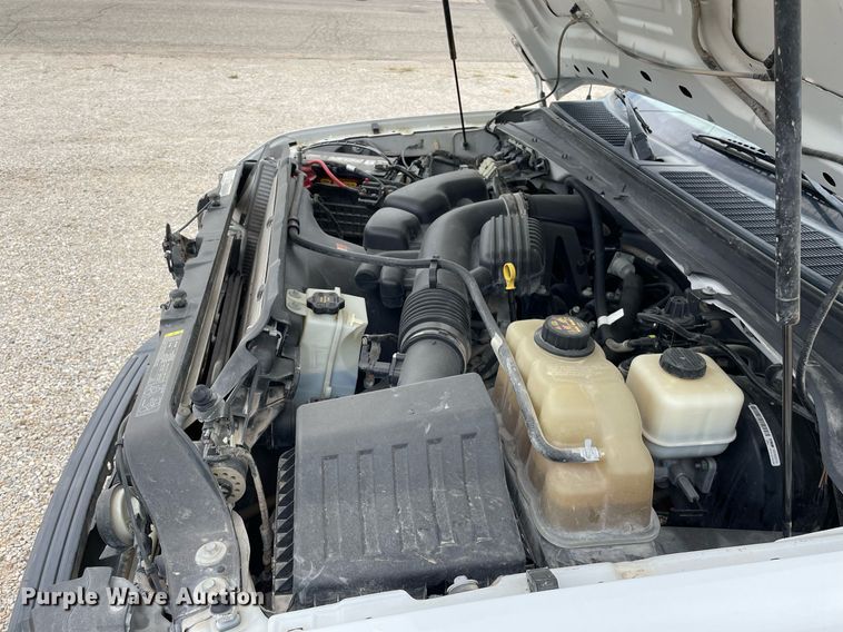 image for item NX9853 2009 Ford F250 Super Duty XL  SuperCab utility bed pickup truck