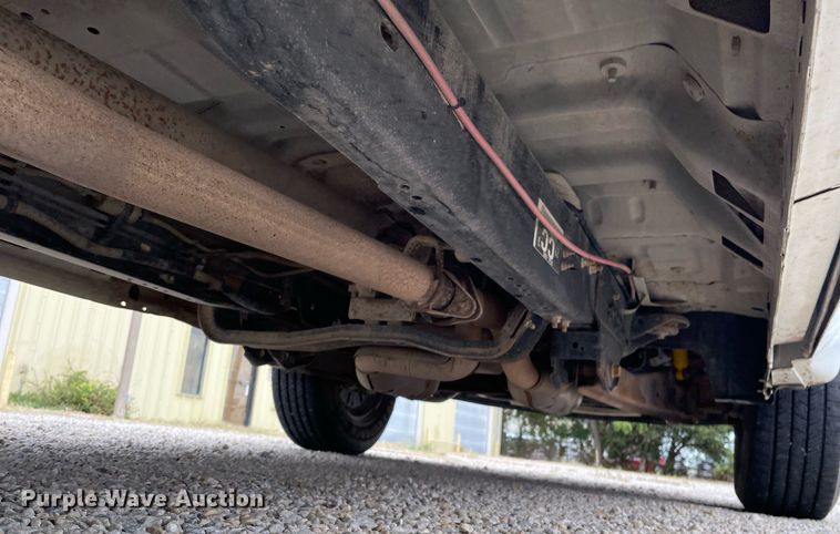 image for item NX9853 2009 Ford F250 Super Duty XL  SuperCab utility bed pickup truck