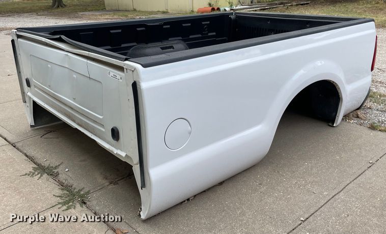 image for item NX9854 Pickup truck bed