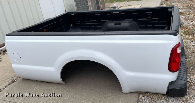 image for item NX9854 Pickup truck bed