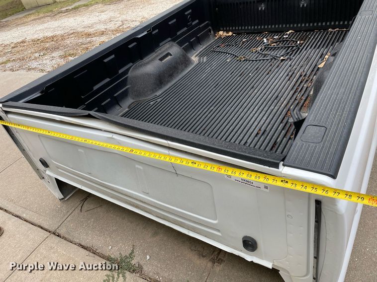 image for item NX9854 Pickup truck bed