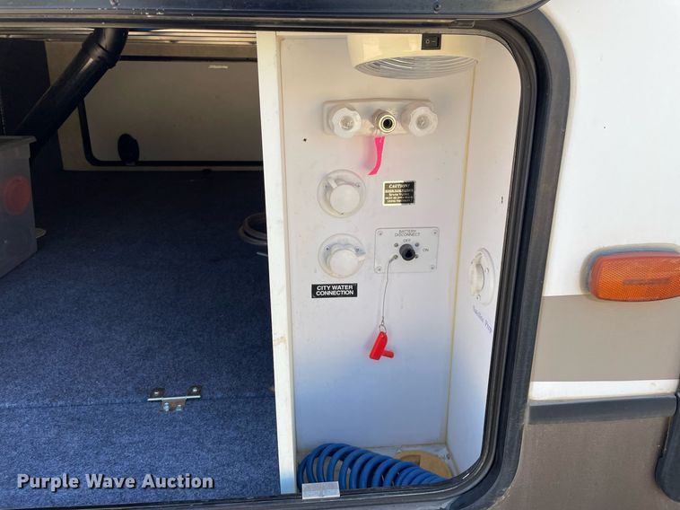 image for item NX9870 2015 Keystone Cougar  camper