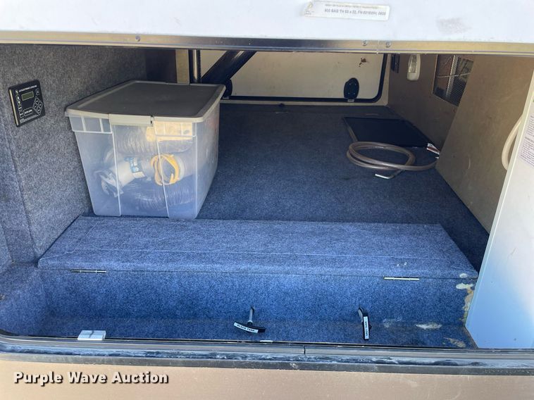 image for item NX9870 2015 Keystone Cougar  camper