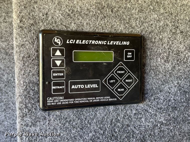 image for item NX9870 2015 Keystone Cougar  camper