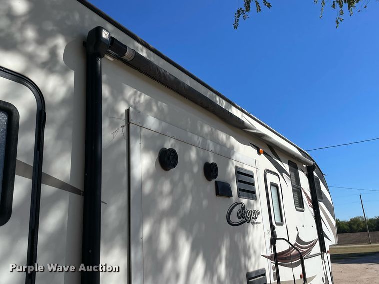 image for item NX9870 2015 Keystone Cougar  camper