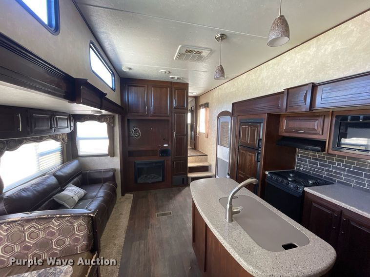 image for item NX9870 2015 Keystone Cougar  camper