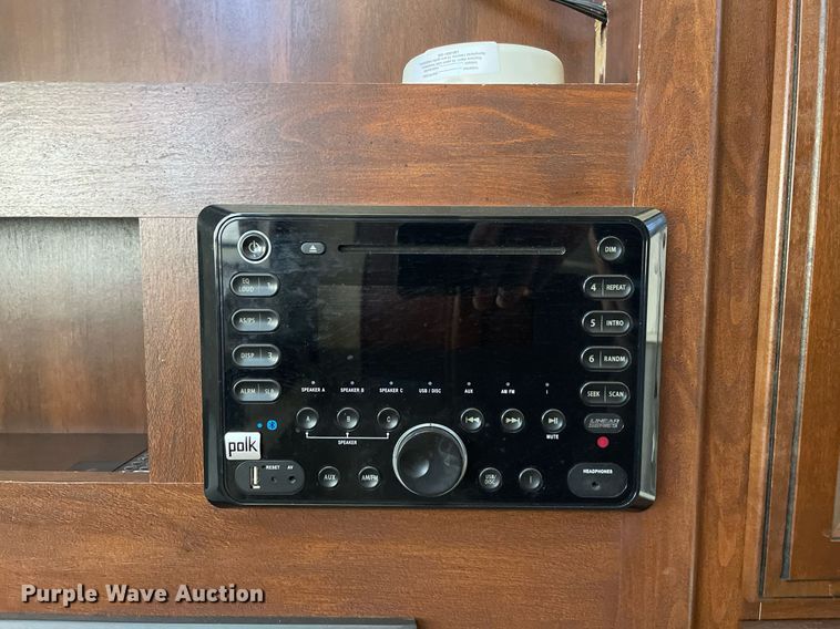 image for item NX9870 2015 Keystone Cougar  camper