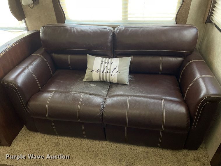 image for item NX9870 2015 Keystone Cougar  camper