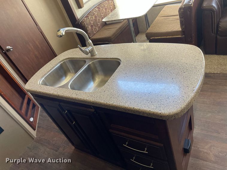 image for item NX9870 2015 Keystone Cougar  camper