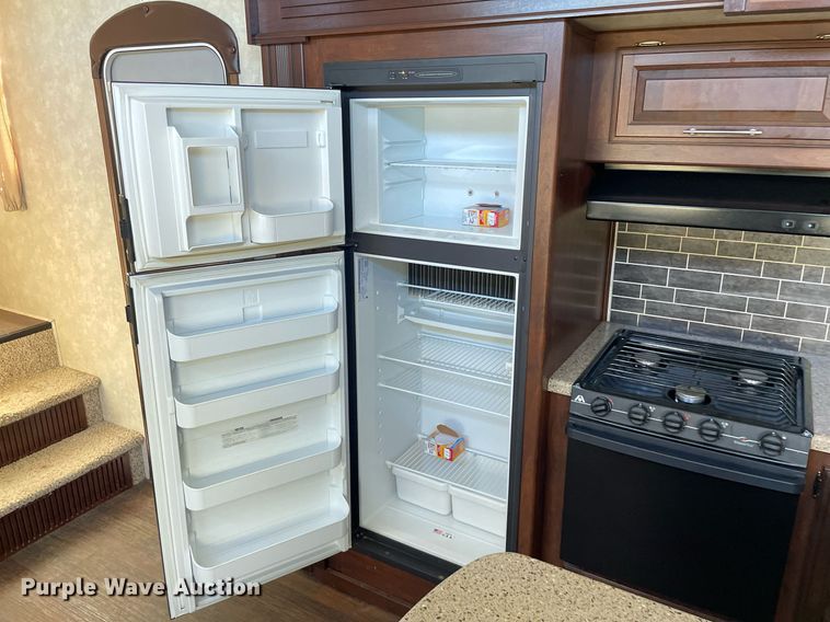 image for item NX9870 2015 Keystone Cougar  camper