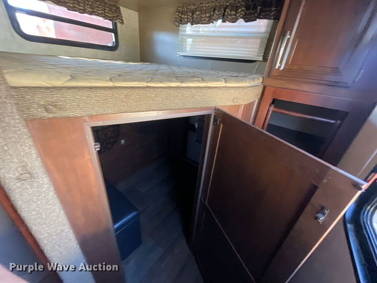 image for item NX9870 2015 Keystone Cougar  camper