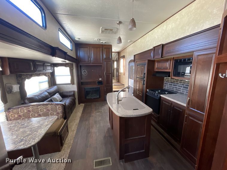 image for item NX9870 2015 Keystone Cougar  camper