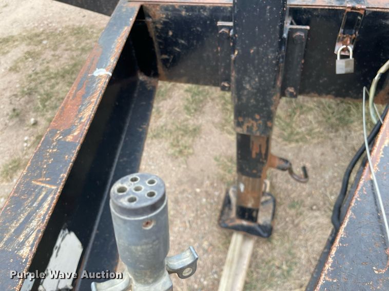 image for item NX9895 2004 Felling FT-20E  equipment trailer