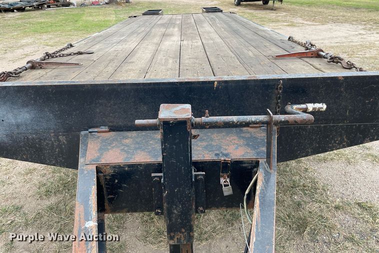 image for item NX9895 2004 Felling FT-20E  equipment trailer