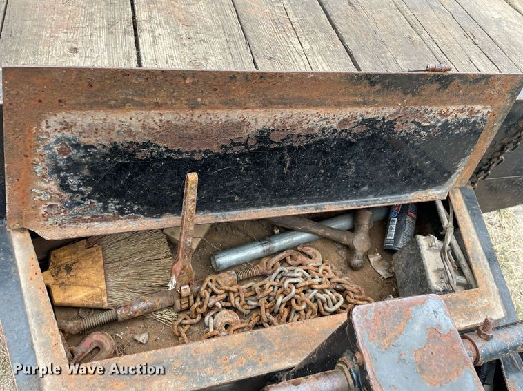 image for item NX9895 2004 Felling FT-20E  equipment trailer