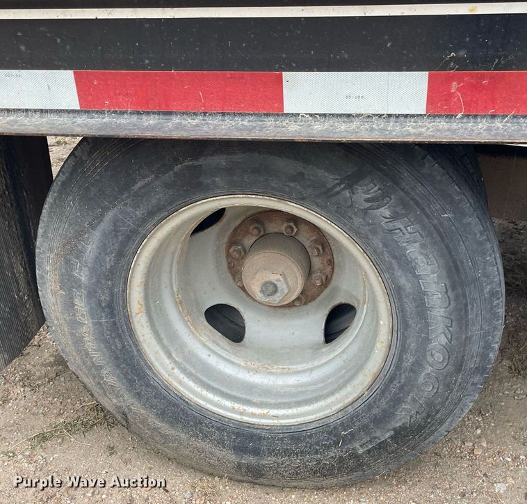 image for item NX9895 2004 Felling FT-20E  equipment trailer