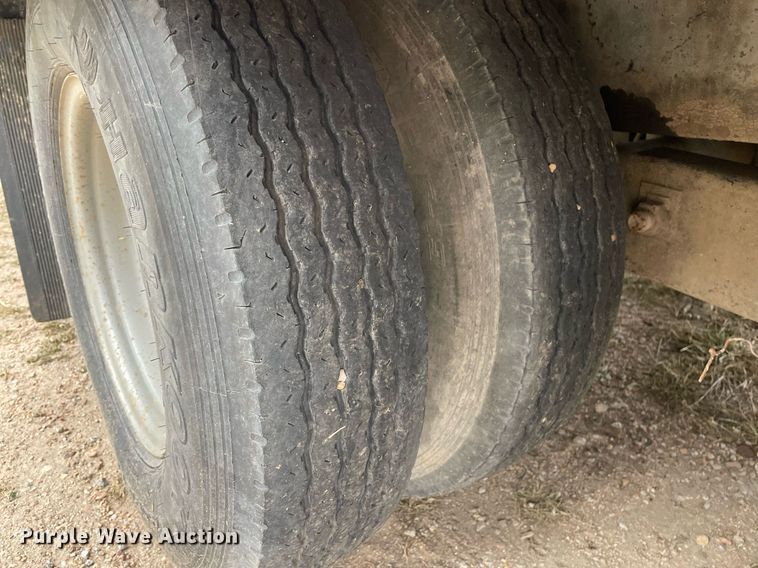 image for item NX9895 2004 Felling FT-20E  equipment trailer