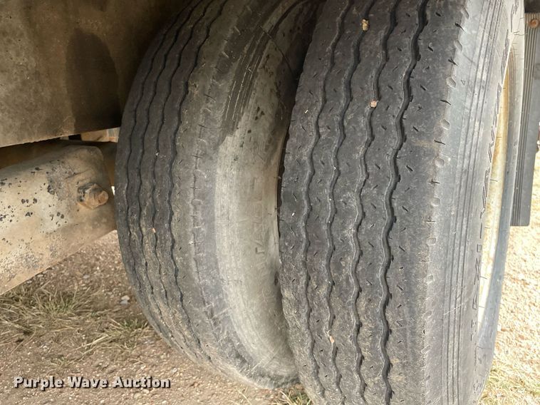 image for item NX9895 2004 Felling FT-20E  equipment trailer