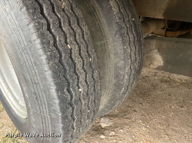 image for item NX9895 2004 Felling FT-20E  equipment trailer