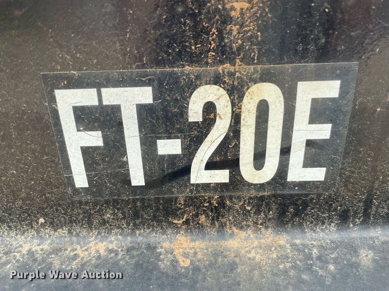 image for item NX9895 2004 Felling FT-20E  equipment trailer