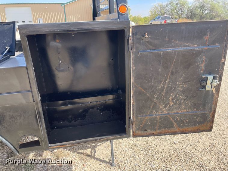 image for item NX9911 Flatbed