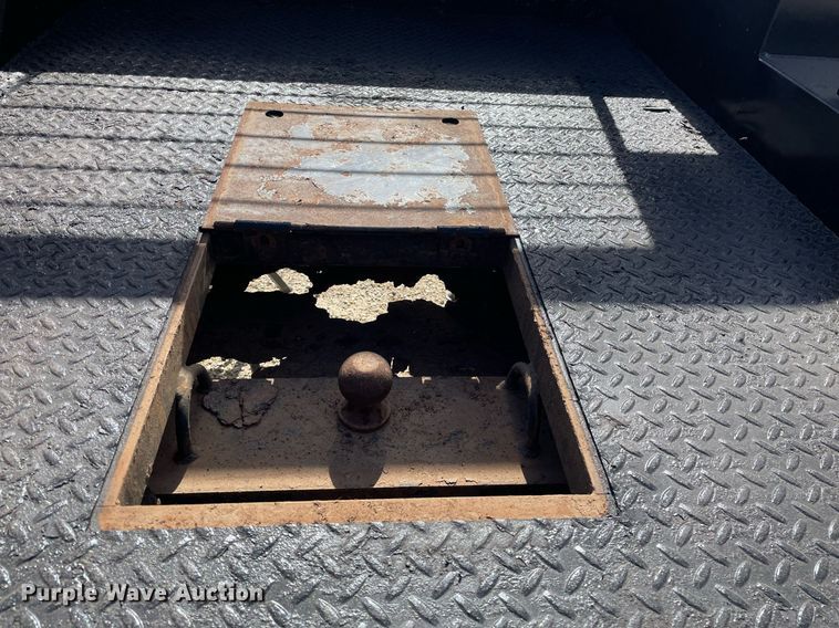 image for item NX9911 Flatbed