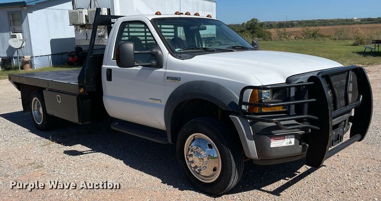 image for item NY9987 2007 Ford F550 Super Duty XL  flatbed truck