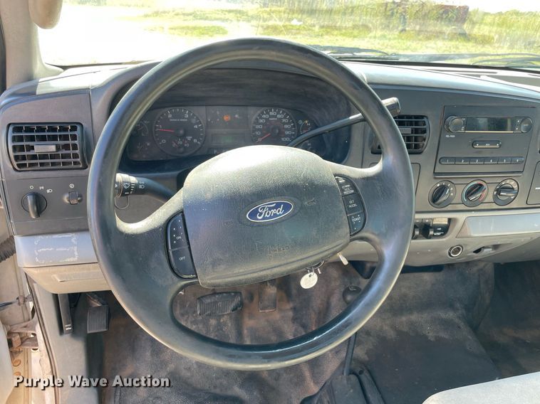 image for item NY9987 2007 Ford F550 Super Duty XL  flatbed truck