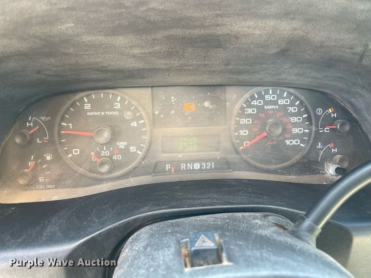 image for item NY9987 2007 Ford F550 Super Duty XL  flatbed truck